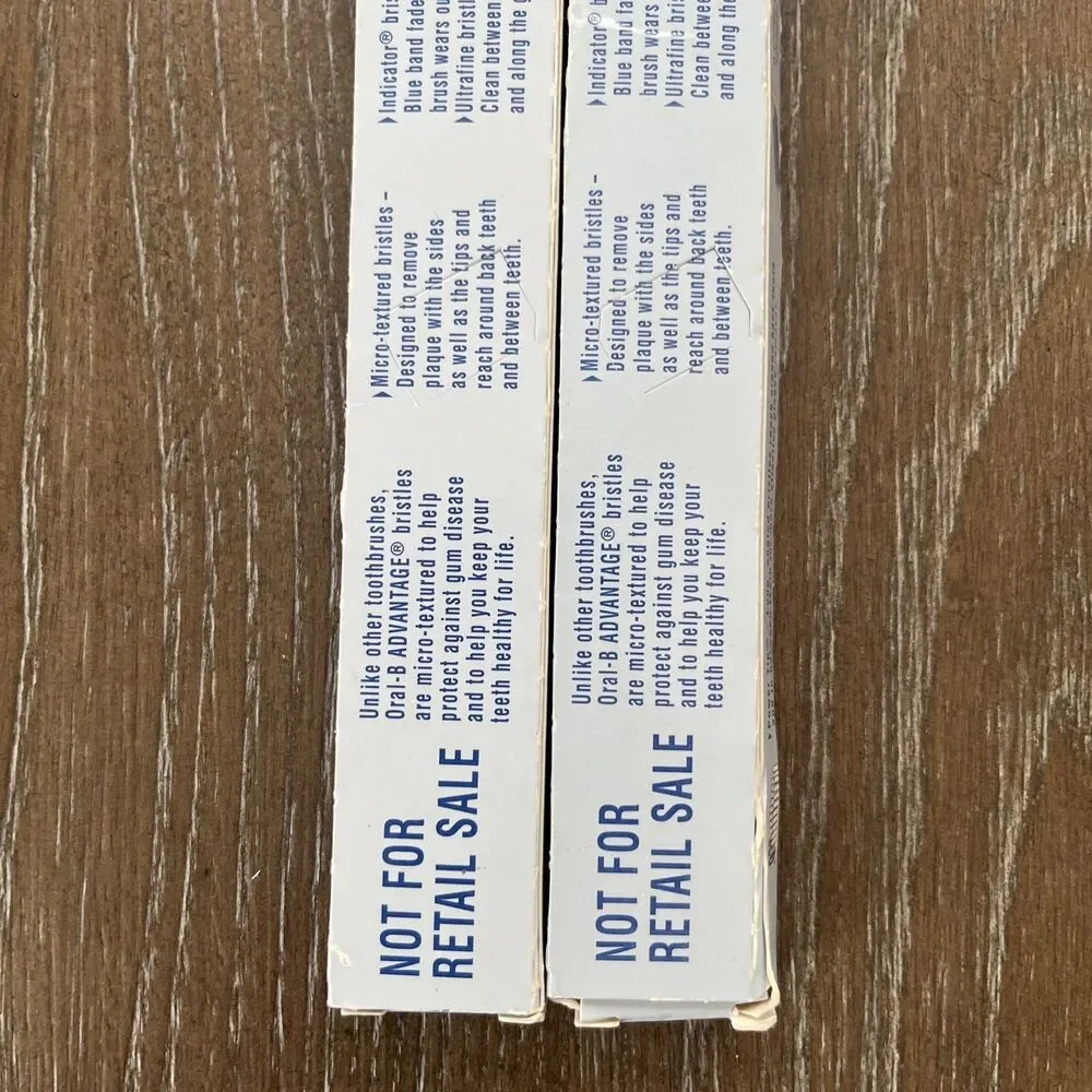 2 LOT 1996 Vintage Oral-B Advantage Toothbrush 35 Soft Straight Micro Texture